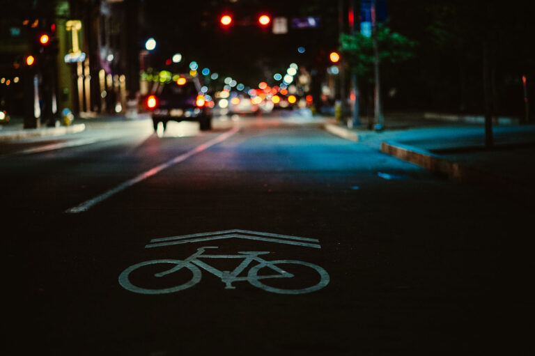 Ciclismo Nocturno: Cuando todos duermen hay que pedalear