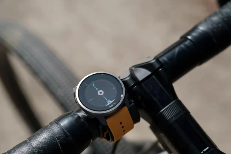 Los mejores relojes inteligentes para ciclismo 2023